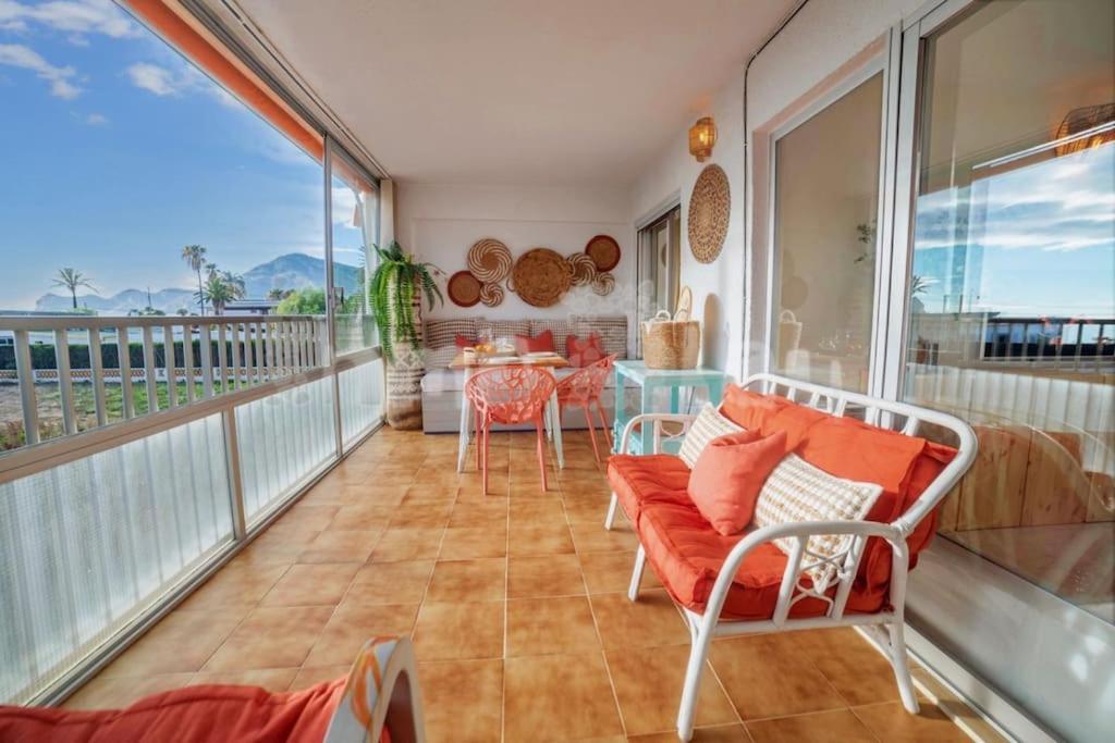 Appartement Face A La Mer Avec Parking Gratuit Libre D'Acces Alicante Exterior photo